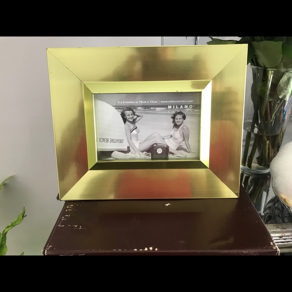 Z.GALLERY FRAME 💚